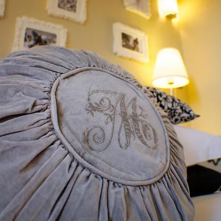 Mas De Jouas Bed & Breakfast *